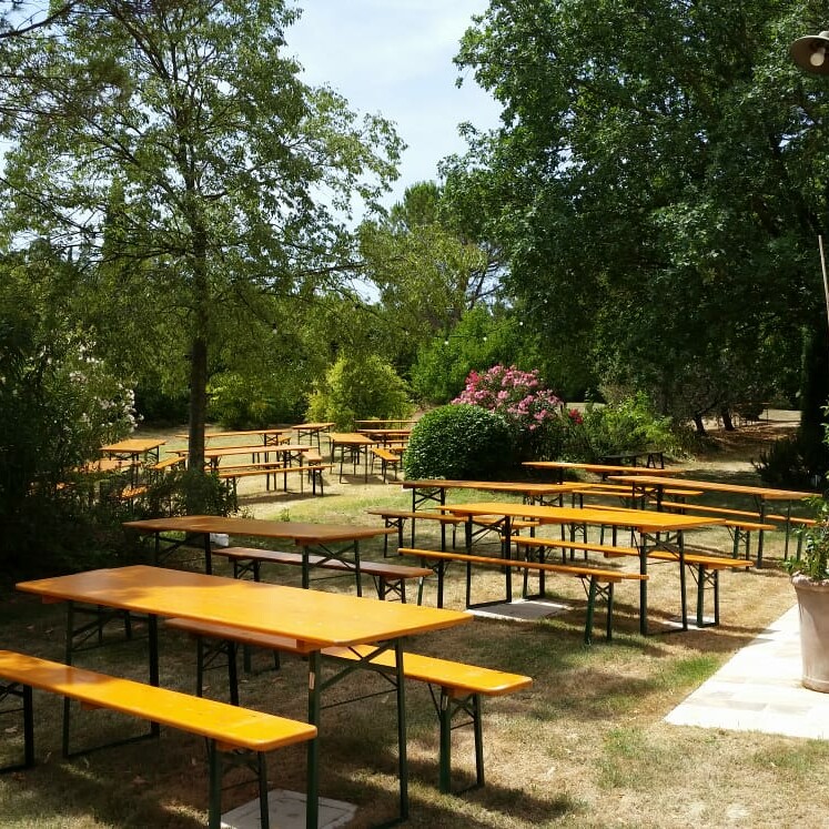 noleggio tavoli tavolo birreria in legno