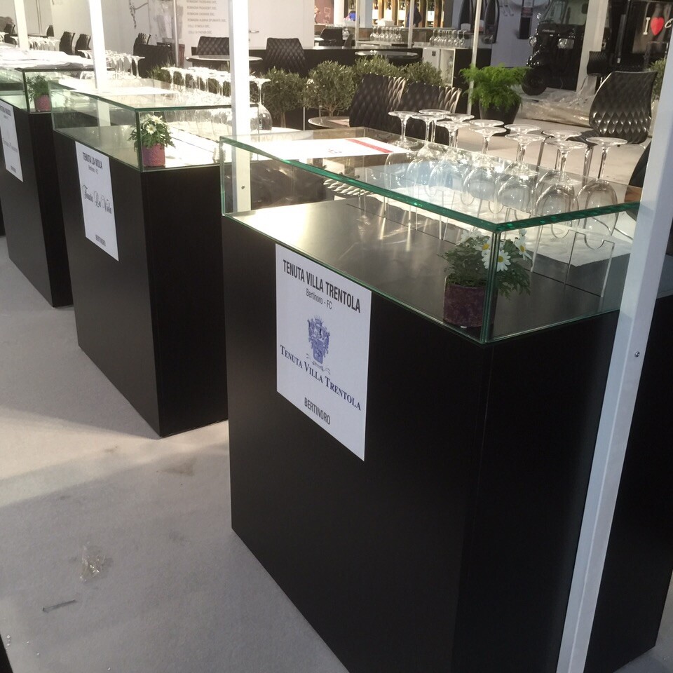 noleggio banchi banco reception degustazione
