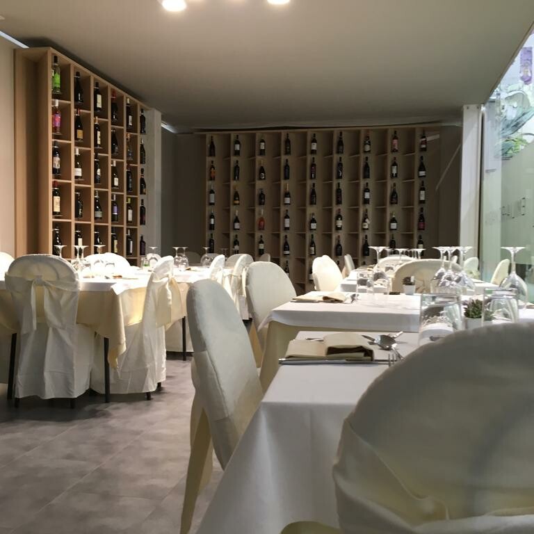 noleggio sedie sedia thonet con vestina