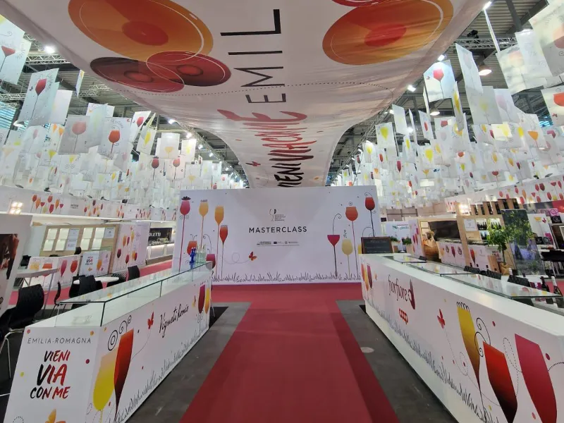 allestimento-per-fiera-vinitaly-dedicata-vini-emilia-romagna