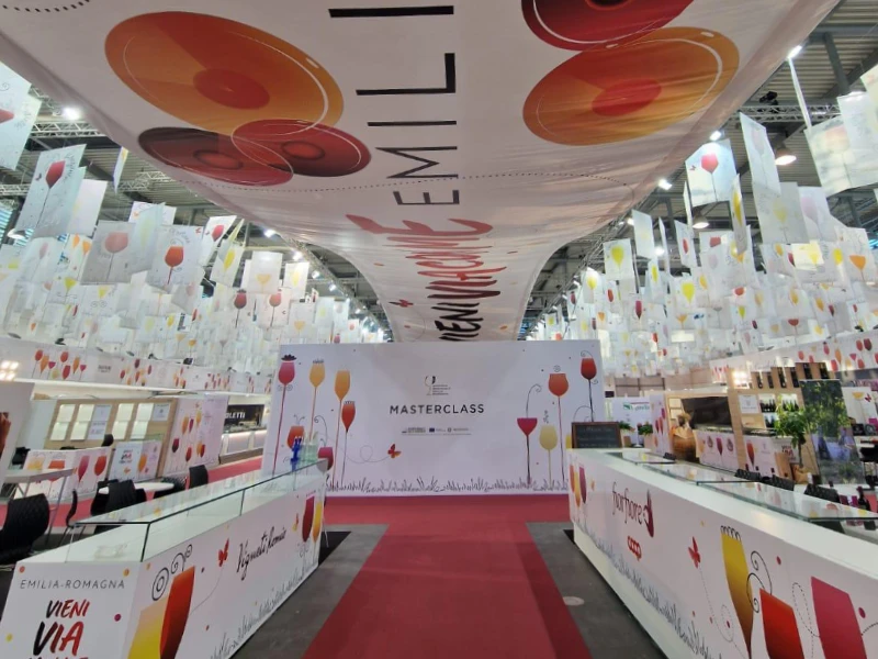 allestimento-produttori-dell-emilia-romagna-per-vinitaly