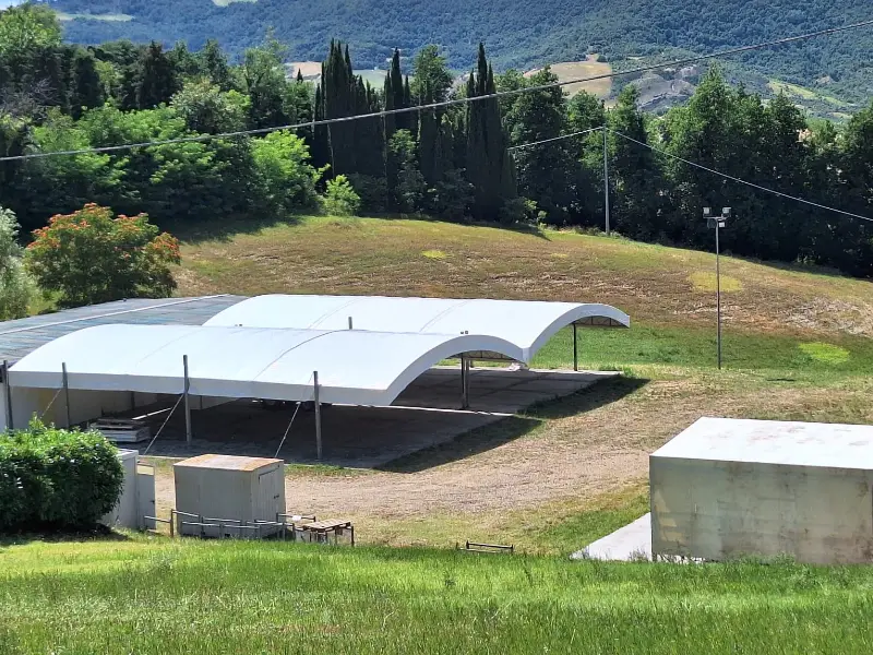 noleggio-gazebo-professionale-per-evento-pubblico