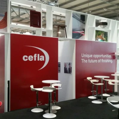 sgabelli-swing-per-stand-espositivo-cefla